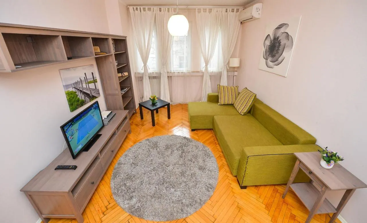 Unirii - Luxury Shabbat Apartments Bukarest